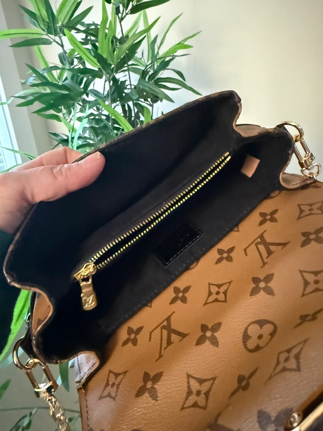 Monogram Twist MM Chain Bag - photo 5
