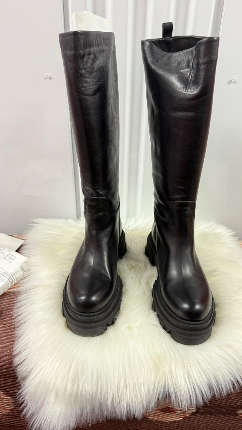 Henderson Black Leather Knee-High Boots Size 10