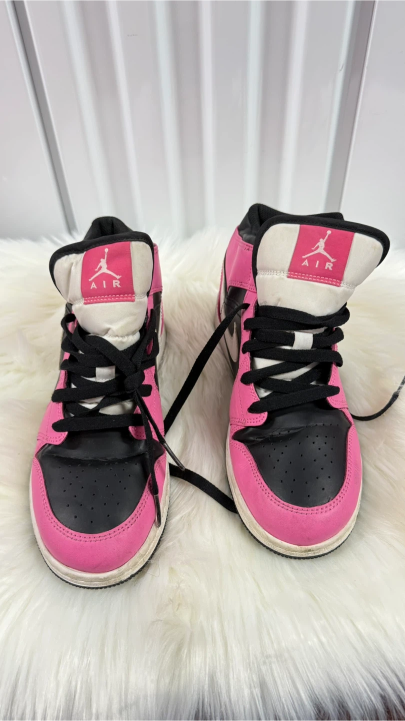 Jordan 1 Mid SE GS 'Pink Black' Youth Size 7Y