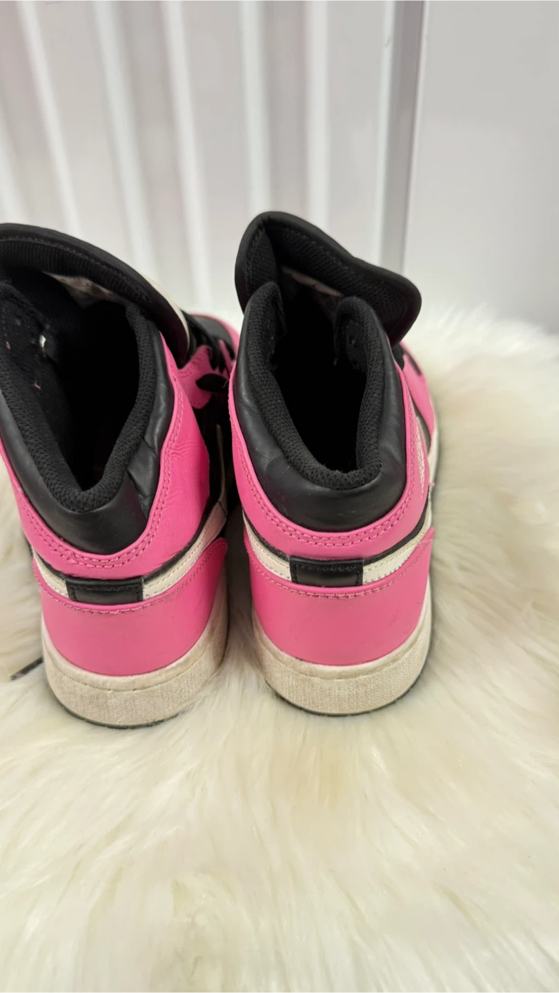 Jordan 1 Mid SE GS 'Pink Black' Youth Size 7Y - photo 3