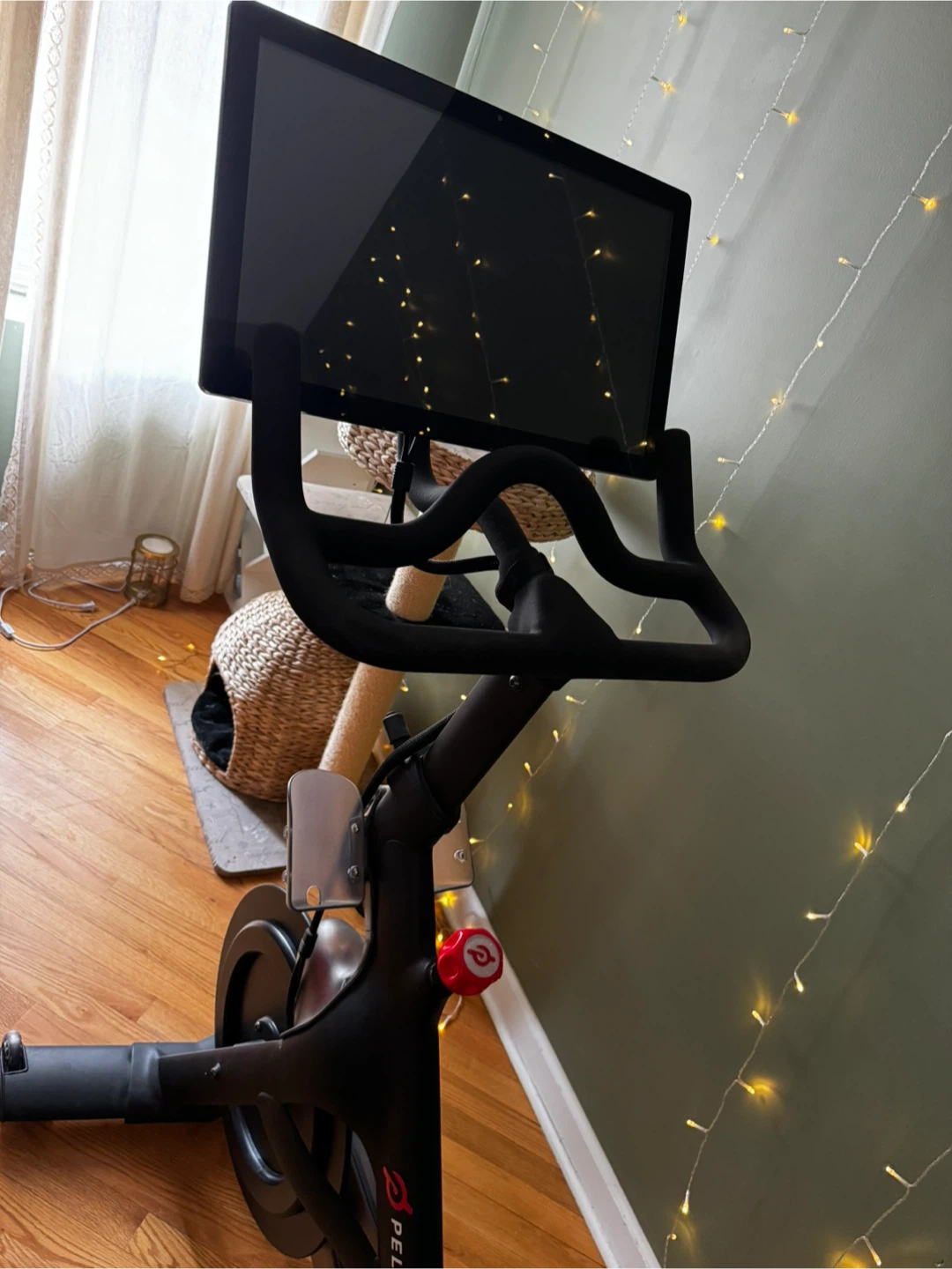 Peloton Bike with 19 total lifetime rides! - photo 4