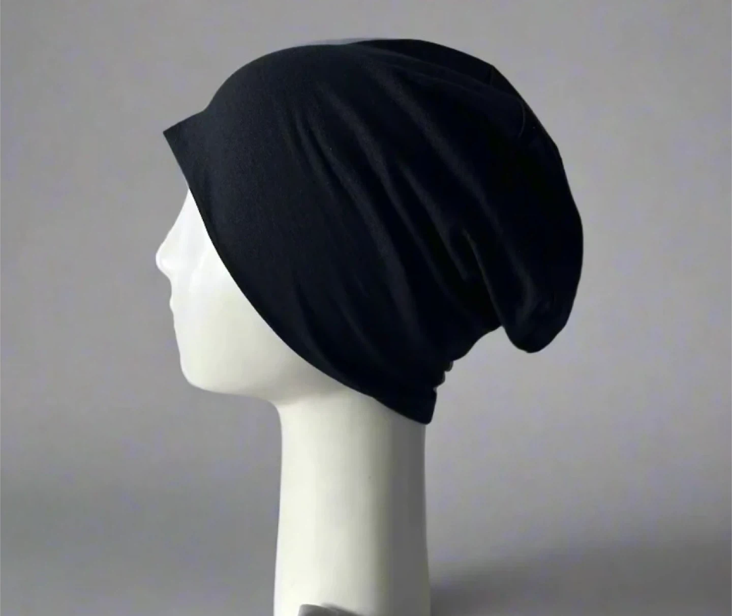 Black Beanie Hat - New