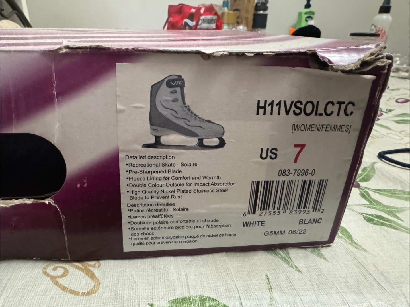 VIC Recreational Ice Skates - Women's Size 7 - photo 2