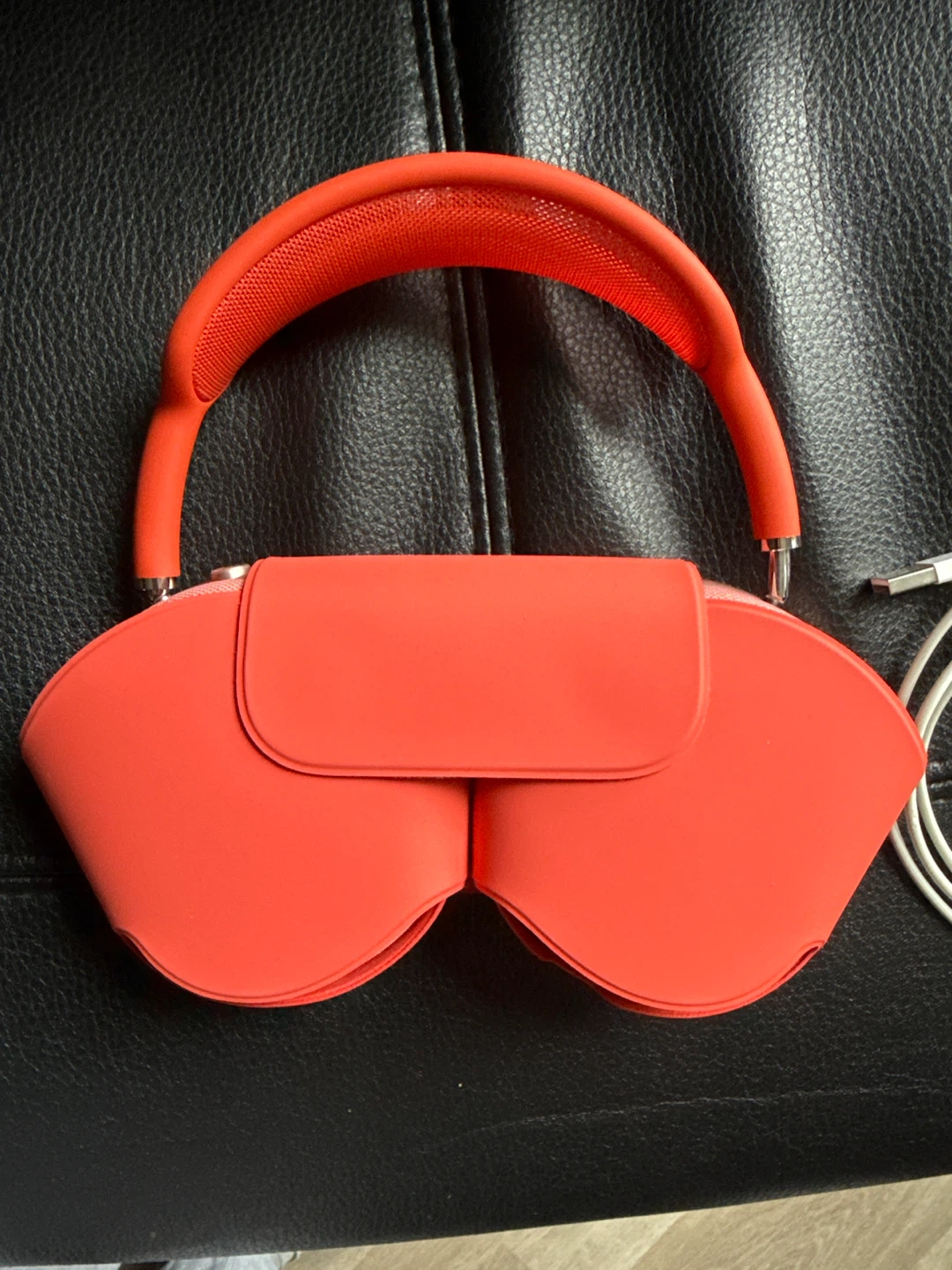 Apple AirPods Max Headphones - Red