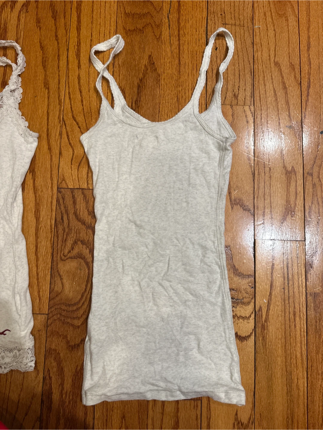 Set of 3 Hollister Tank Tops - XS (Set of 2) - photo 2