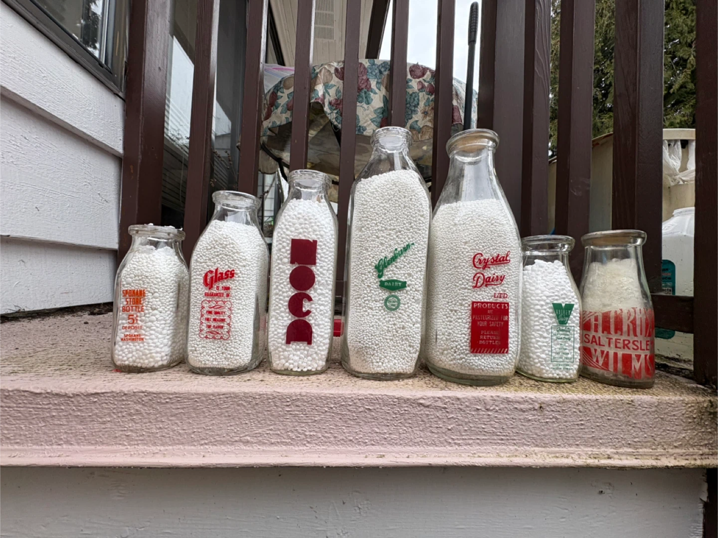 GRANDMA's KITCHEN Assorted 1950-60s Vintage Milk Bottles