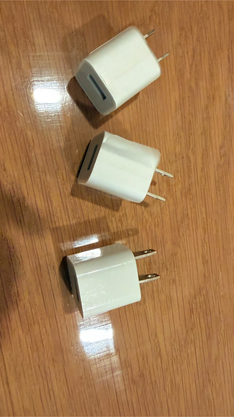 Apple Lightning Digital AV Adapter & EarPods - photo 3