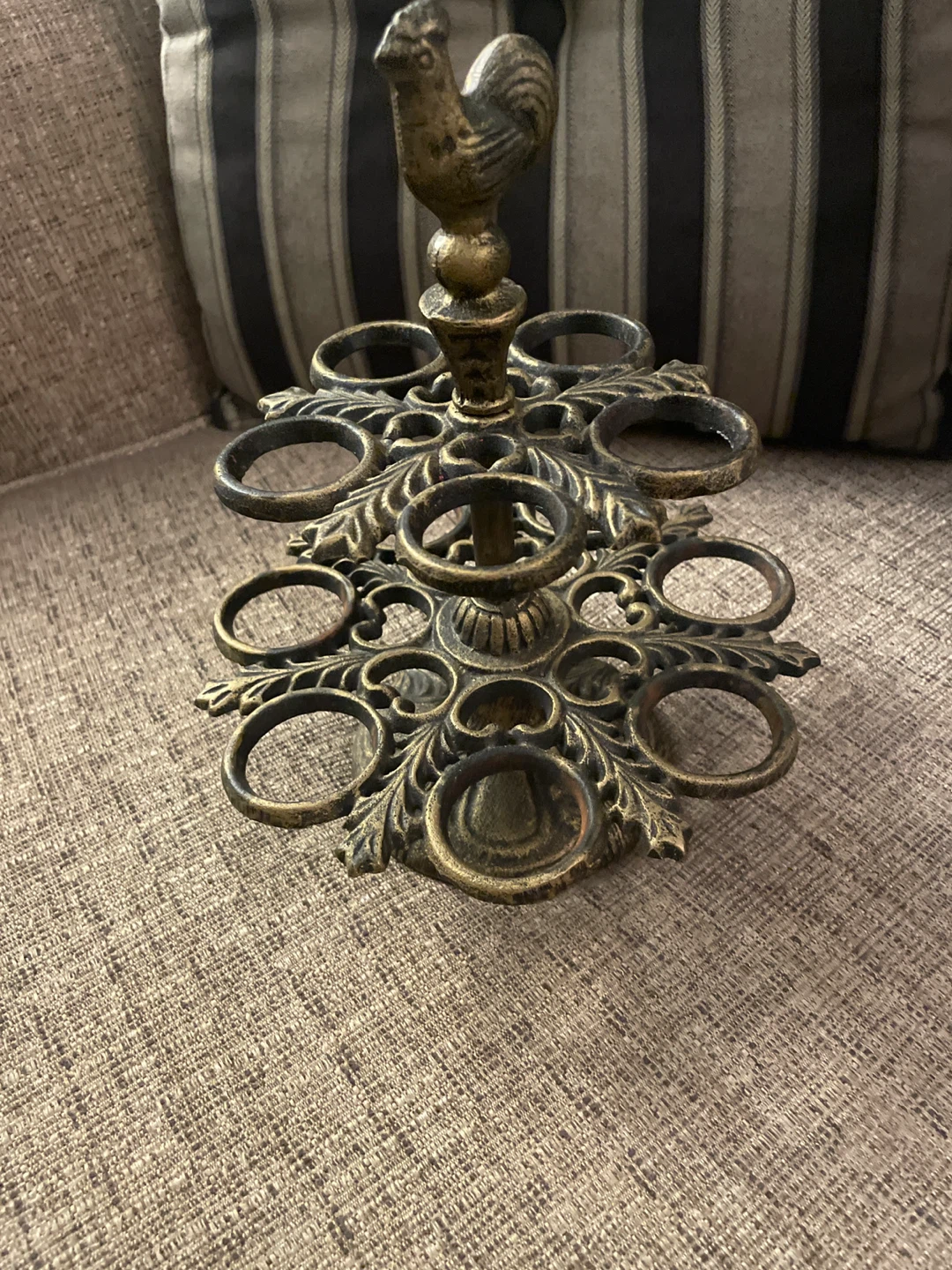 Cast iron Decorative Rooster Egg Holder Stand