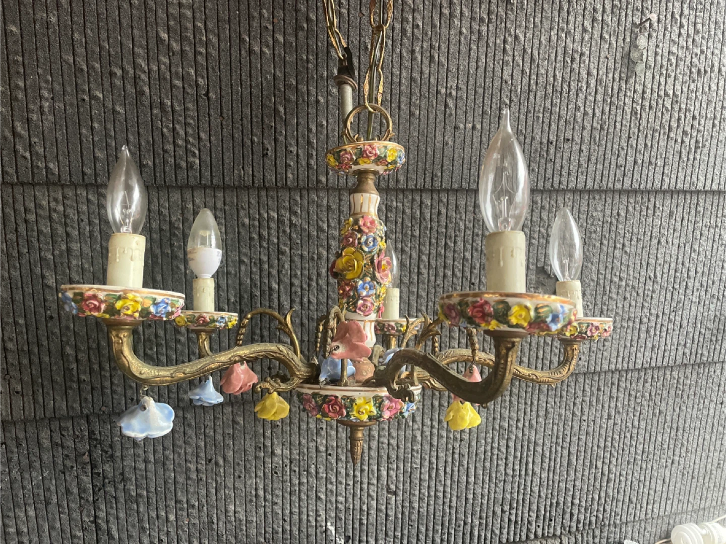 🥕 Vintage Floral Ceramic Chandelier