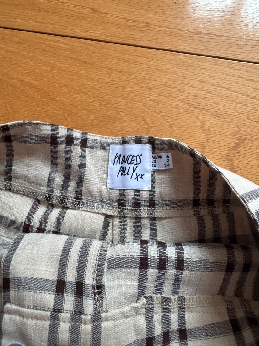 Princess Polly XX Plaid Shorts Size 2 - photo 2