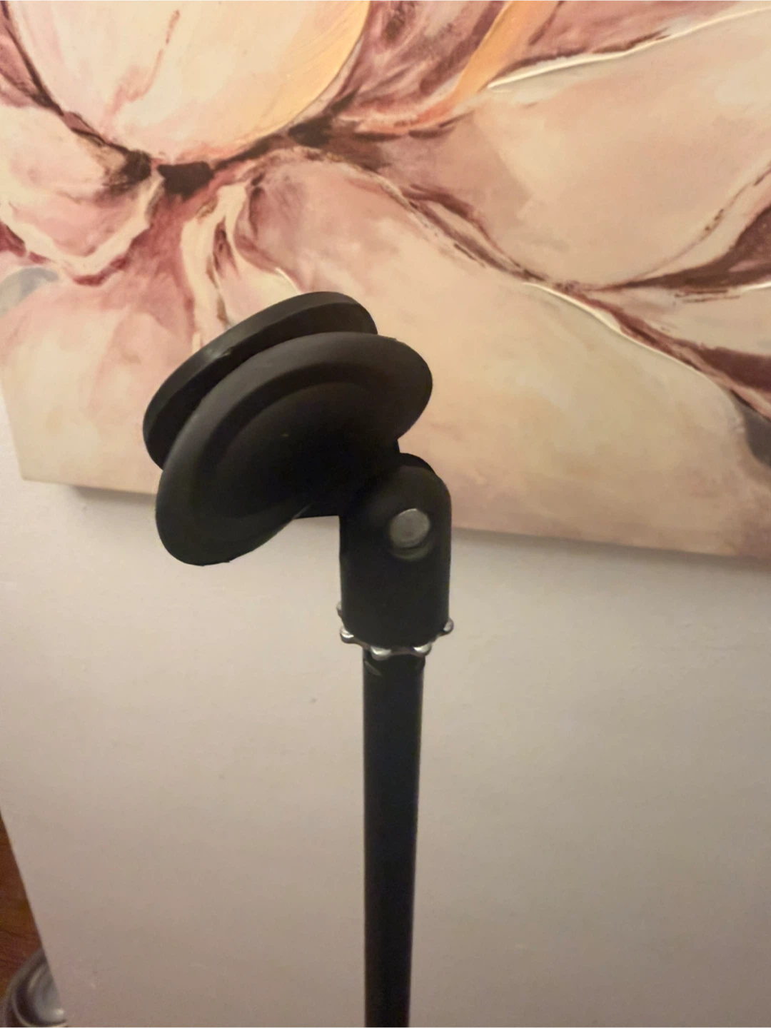 Black Tripod Microphone Stand - photo 2