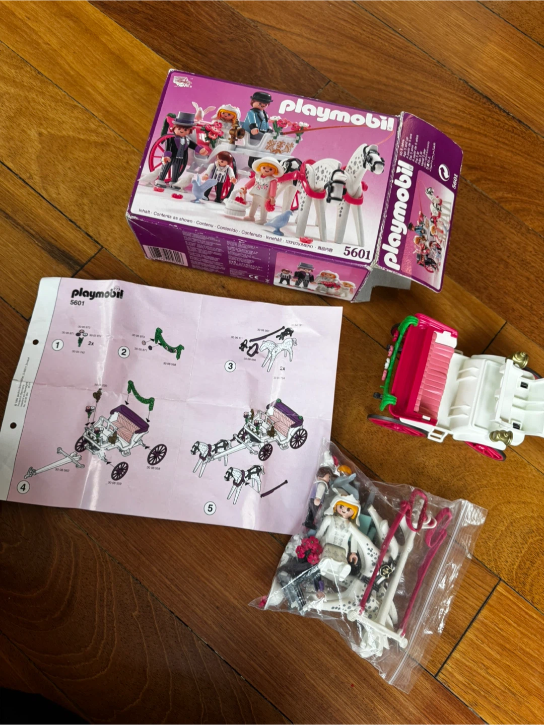 Playmobil 5601 Carriage with Figures - photo 2