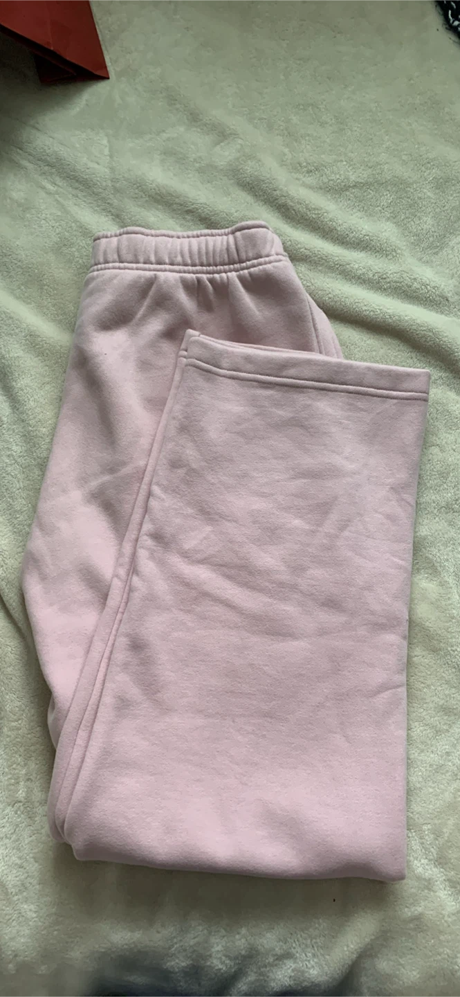 Brand new Aritzia Sweatfleece set - photo 4