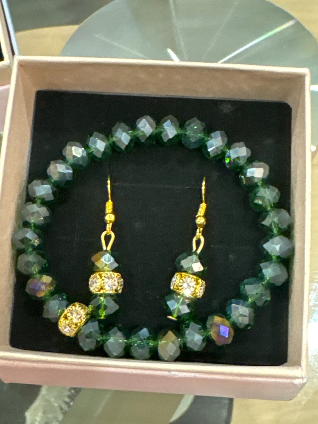 Green Beaded Bracelet and Earring Set - photo 3