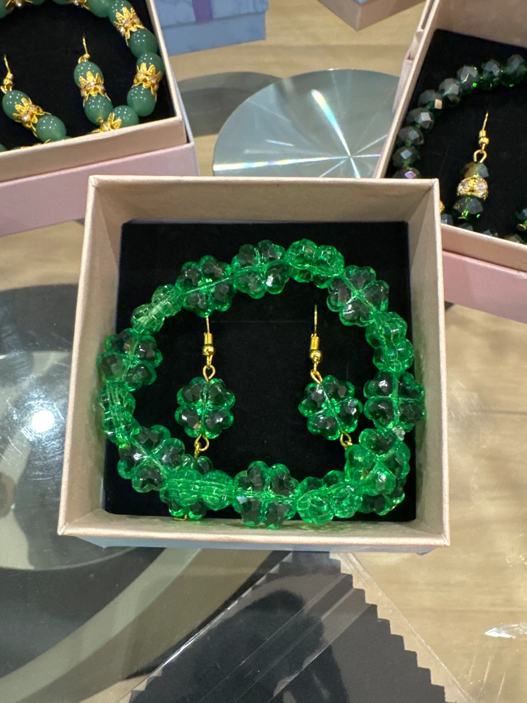 Green Beaded Bracelet and Earring Set - photo 5
