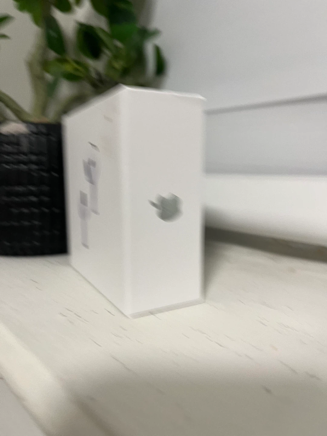 Apple AirPods 4 (Active Noise Cancellation) - photo 2