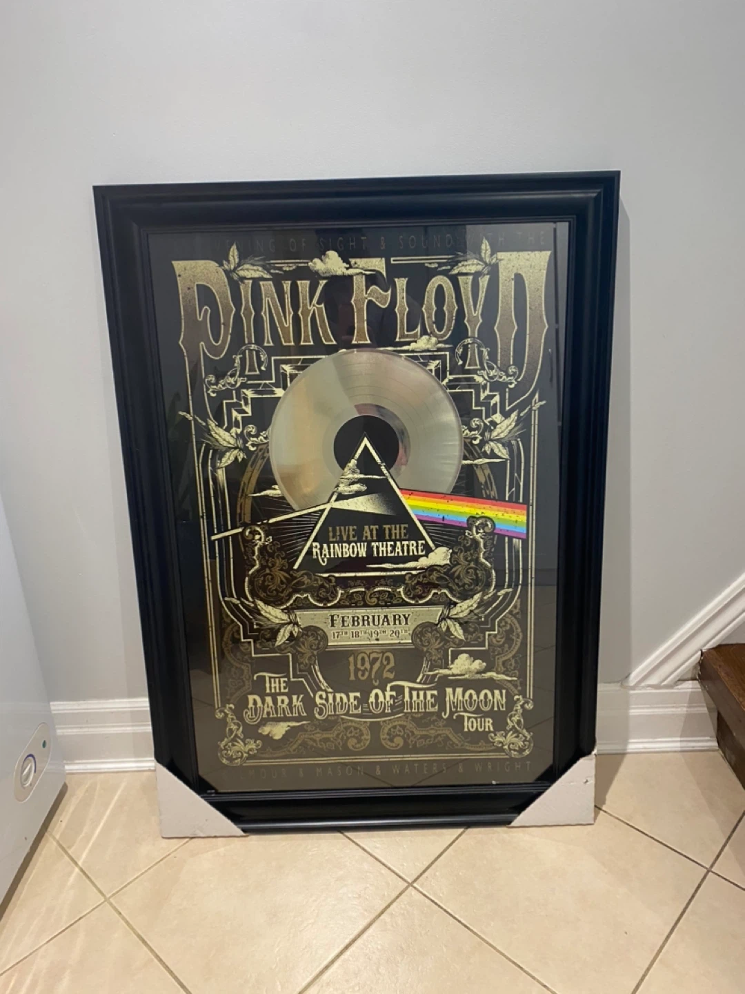 Pink Floyd The Dark Side of the Moon Tour Framed Vinyl Record - photo 2