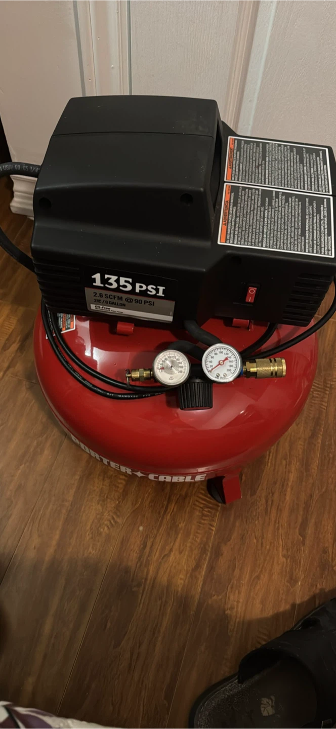 Campbell Hausfeld 135 PSI Air Compressor