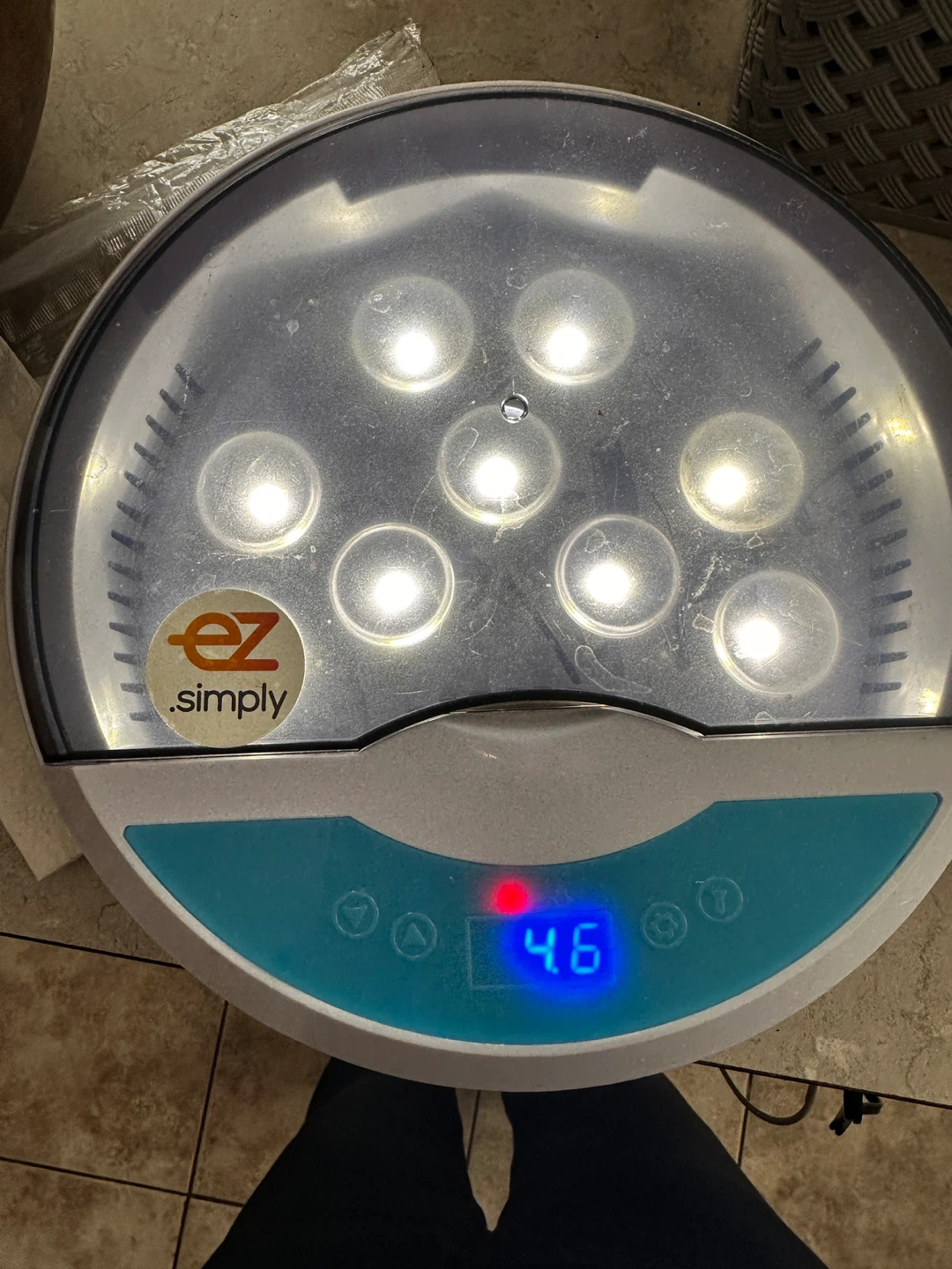 EZ Simply Mini Intelligent 9-Egg Incubator - photo 3