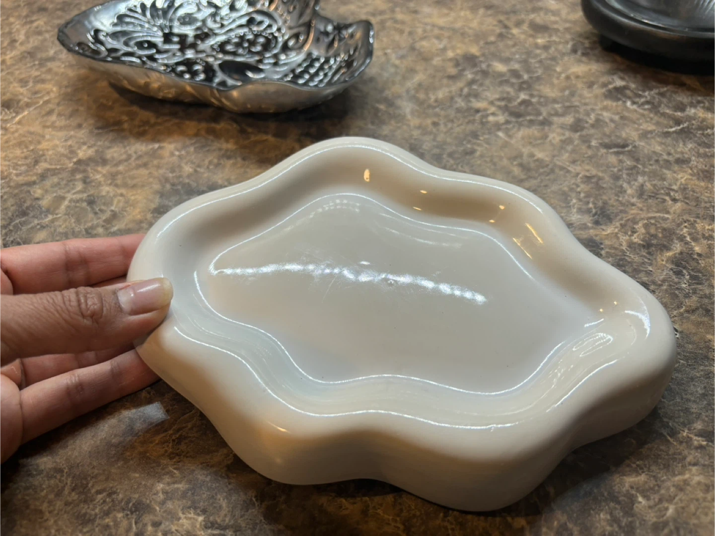 White Ceramic Cloud-Shaped Dish - photo 2