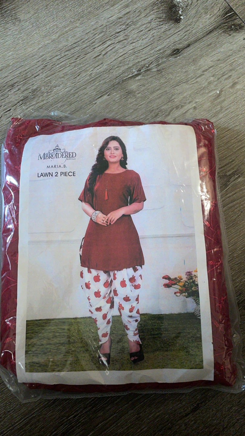 Maria.B Embroidered Lawn 2 Piece Ladies Suit - photo 2