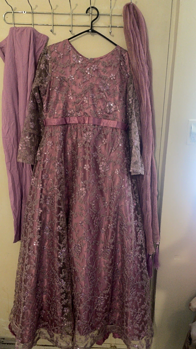 Women's Embroidered Gown with Dupatta - photo 2