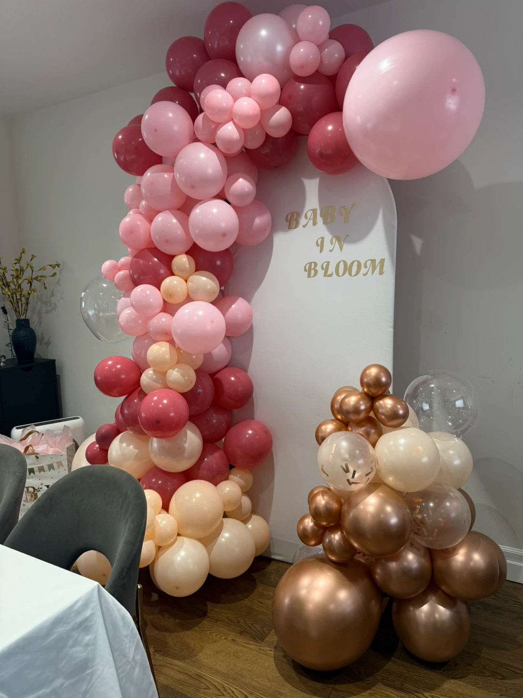 Baby in Bloom Balloon Arch and Decor - photo 2