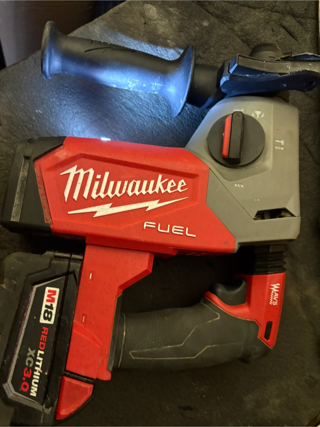 Milwaukee FUEL Brushless Rotary Hammer - photo 5