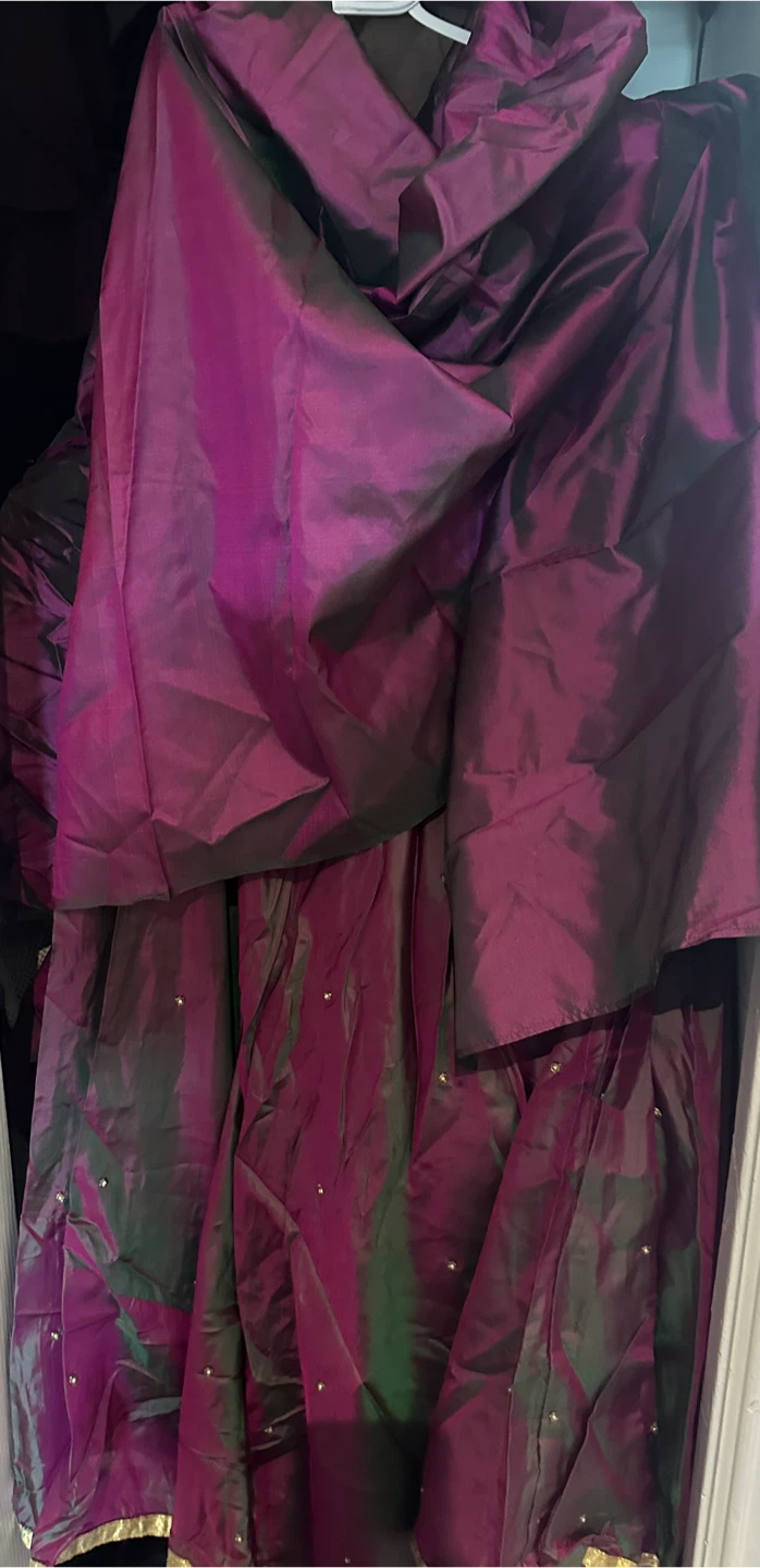 Embroidered Silk Lehengha with Jacket - photo 3