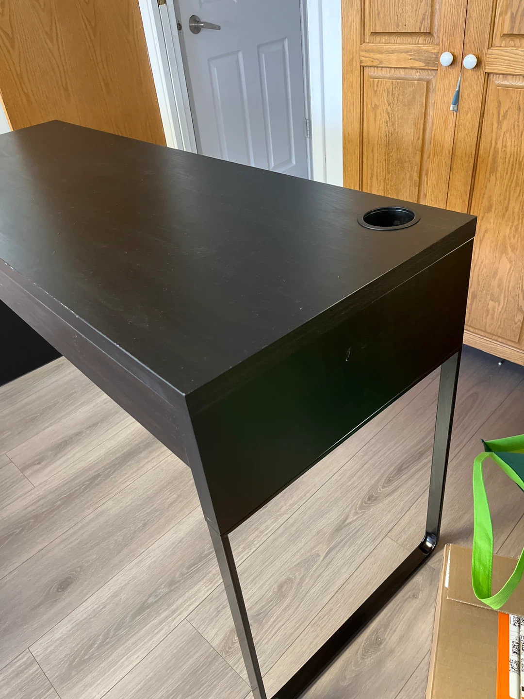 Black Desk with Drawer - photo 2