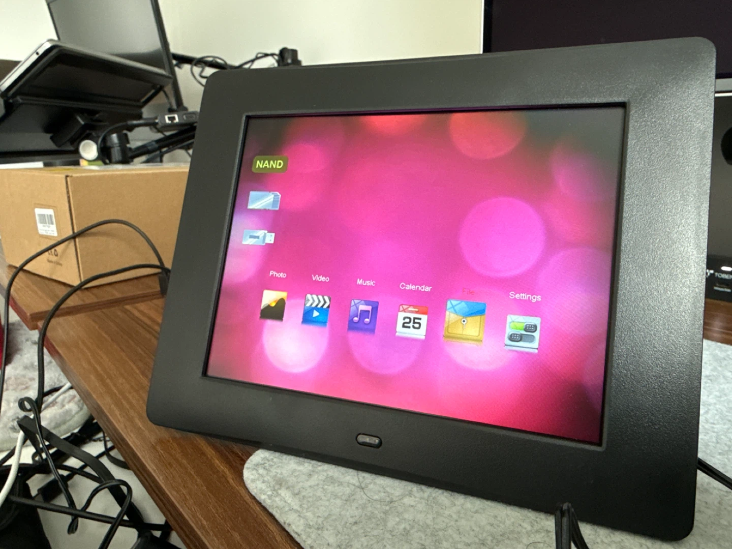 Aluratek 8" Digital Photo Frame