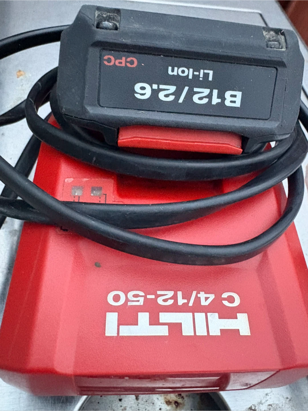 Hilti C 4/12-50 Battery Charger with B12/2.6 Li-Ion Battery - photo 3
