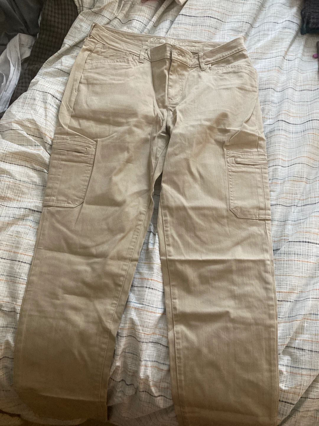 Eddie Bauer Women's Khaki Cargo Pants Size 8