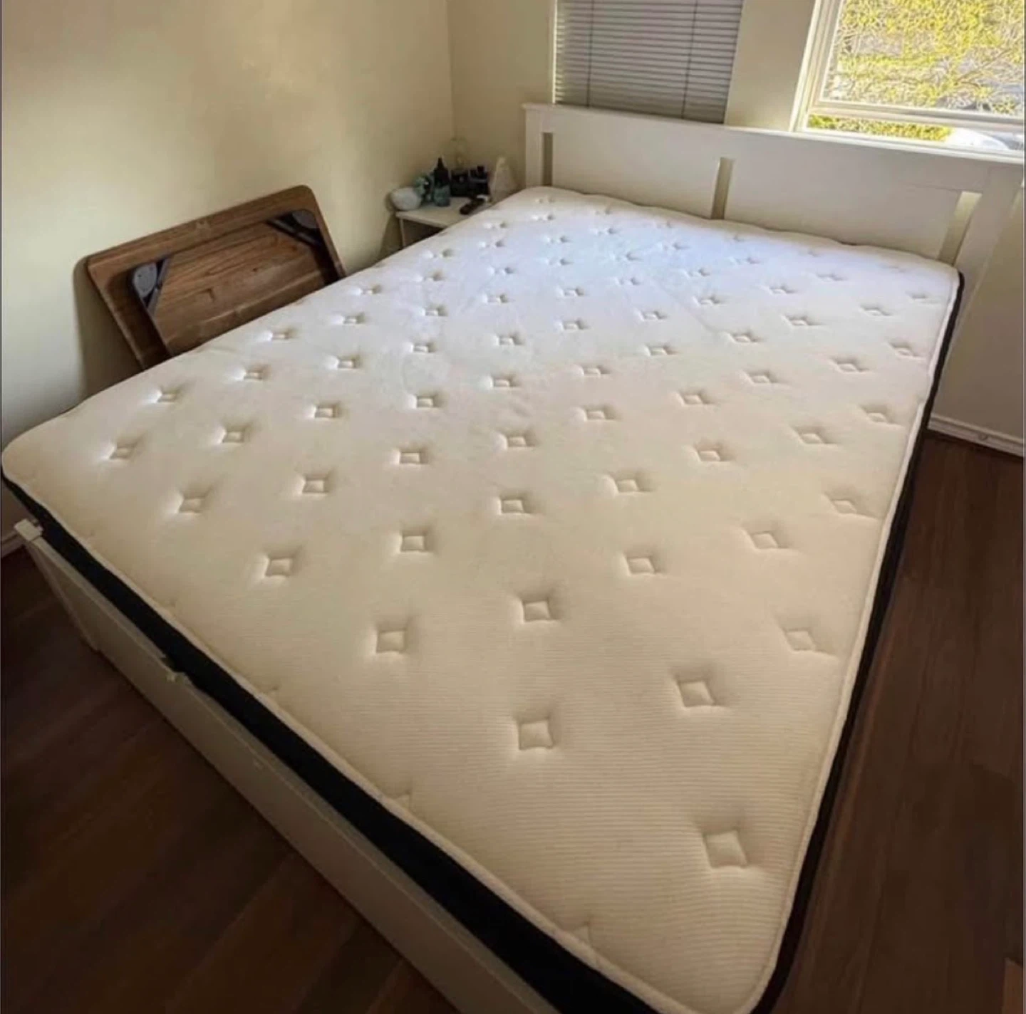 IKEA SONGESAND Queen Bed Frame with Storage - White - photo 3
