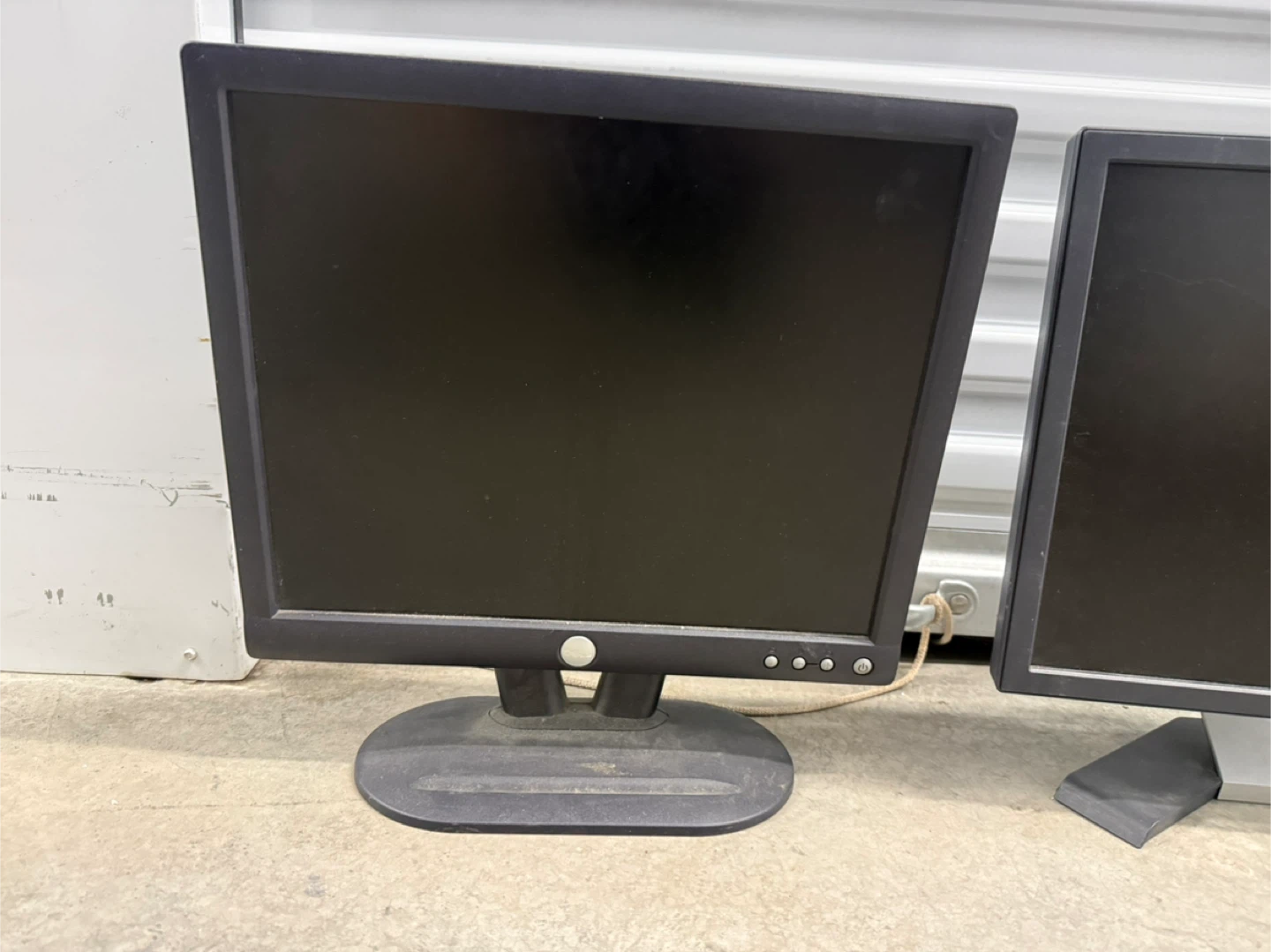 Vintage square Monitors - photo 2