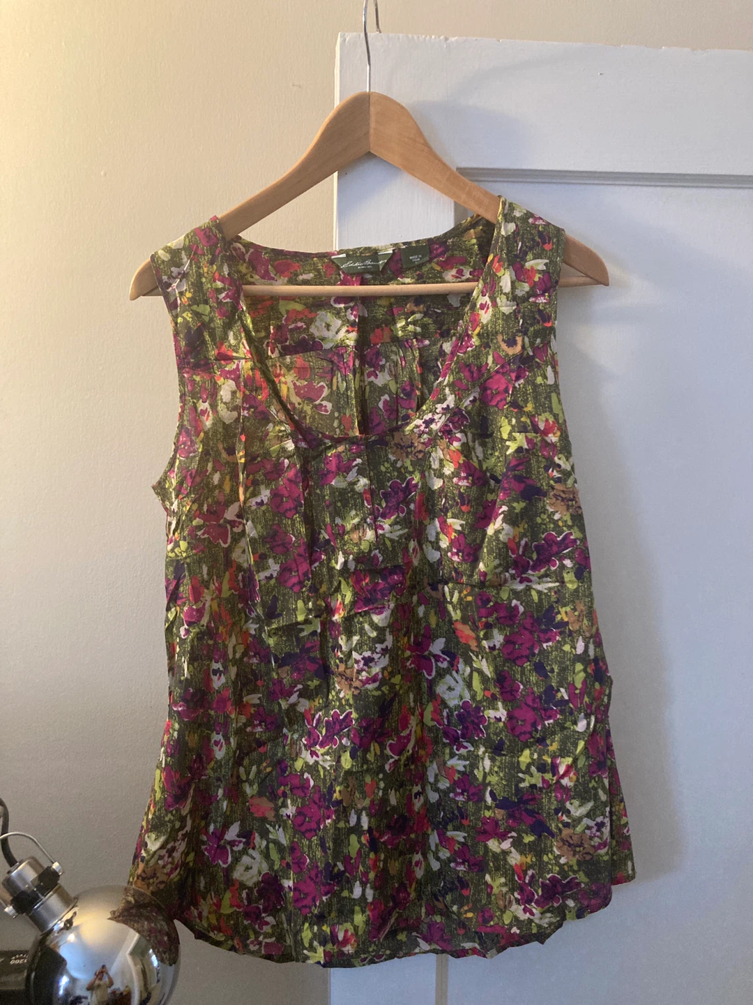 Eddie Bauer Large Floral Sleeveless Blouse