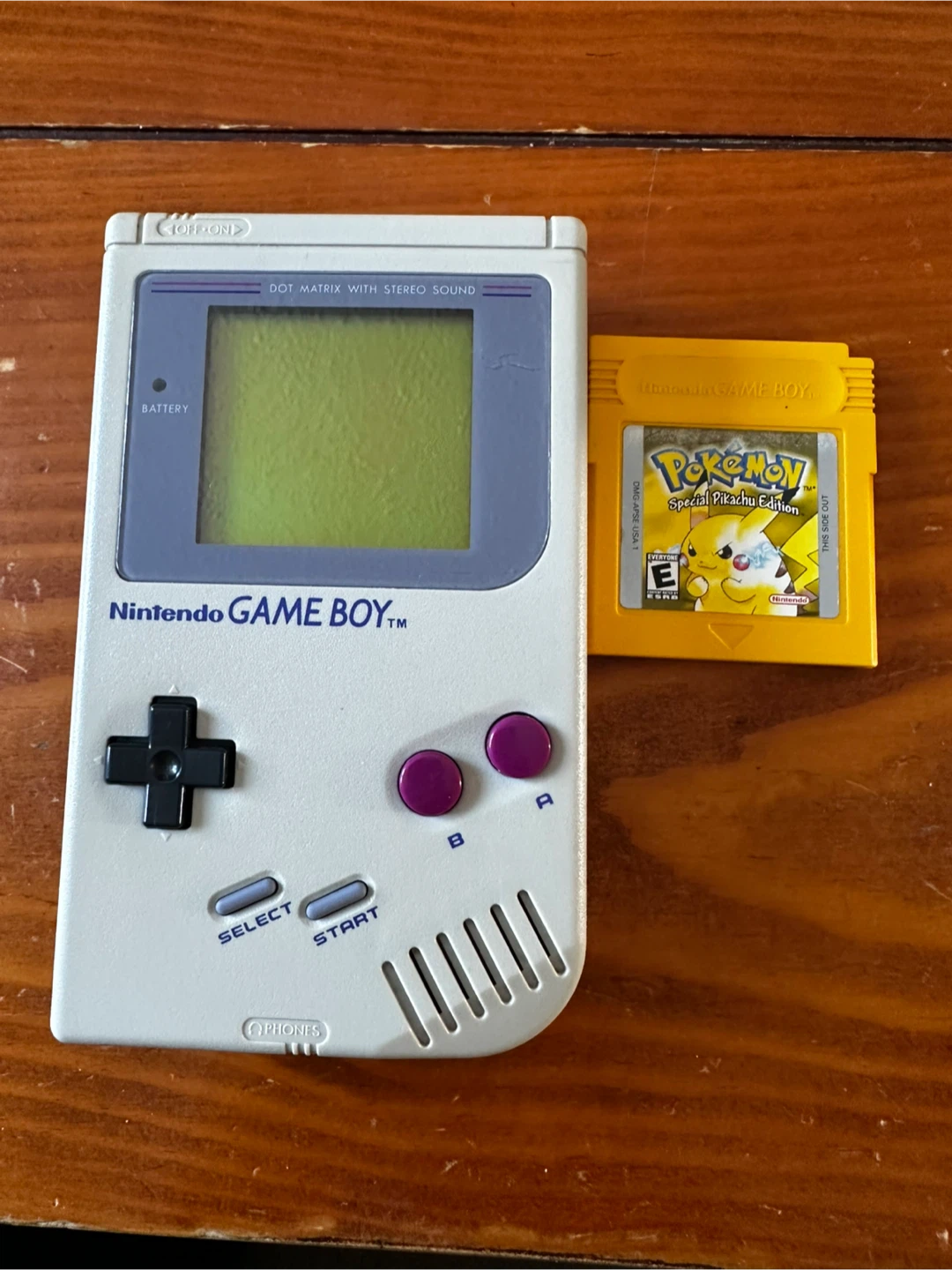 Nintendo Game Boy DMG-01 Pokémon Yellow Special Edition