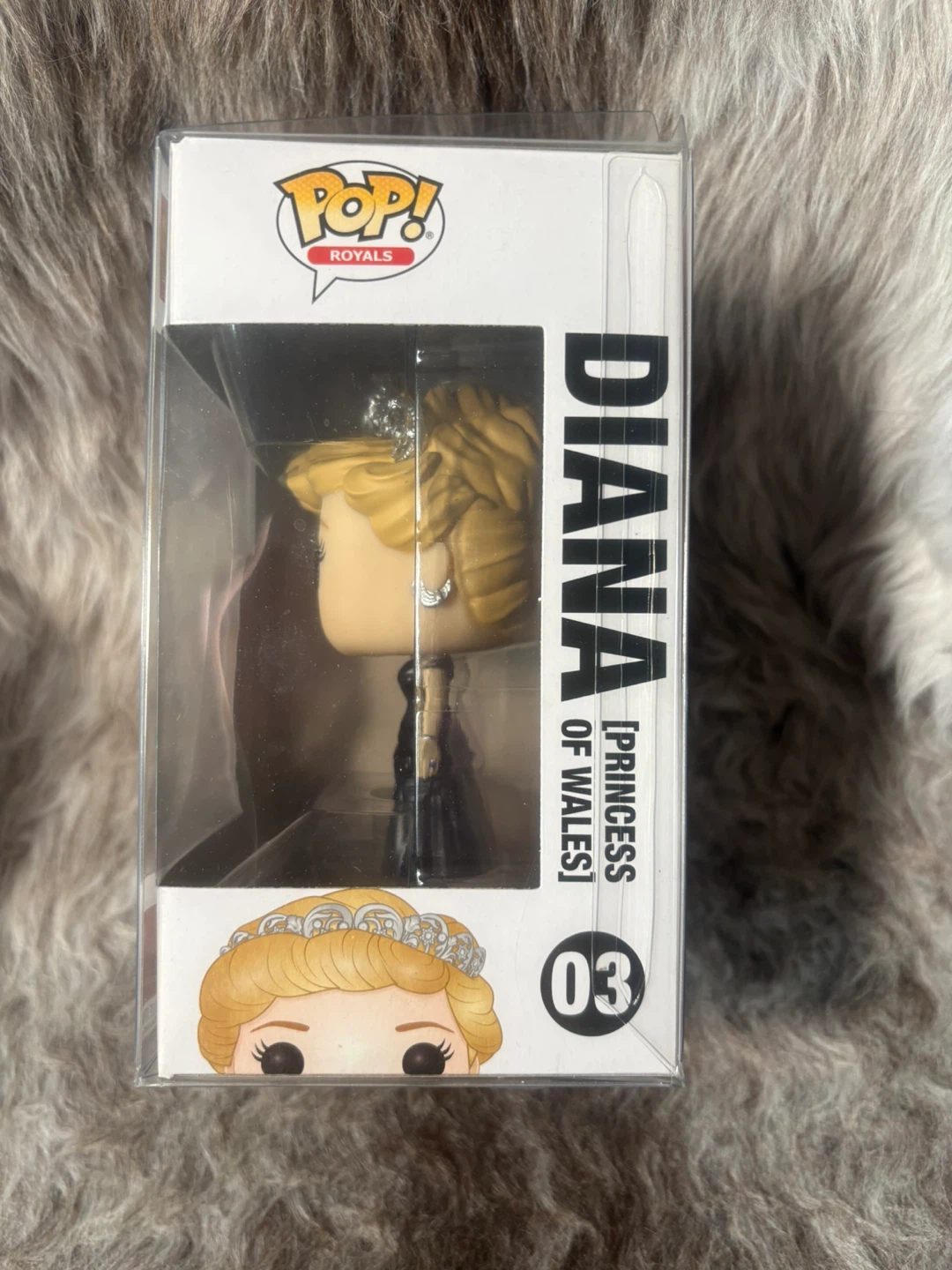 Funko Pop! Royals Diana, Princess of Wales Vinyl Figure #03 - photo 3