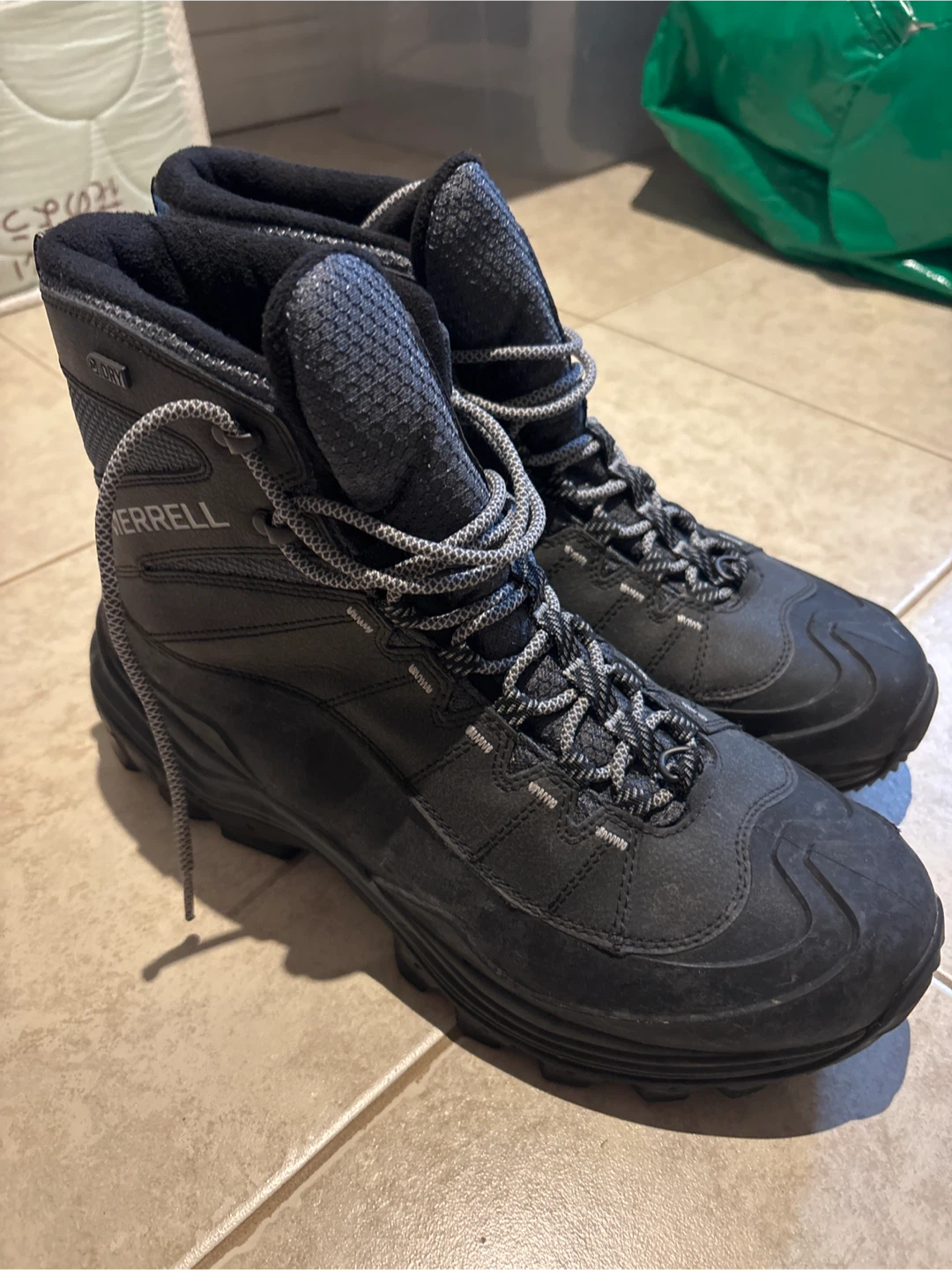 12 US Merrell Waterproof Hiking Boots - photo 2