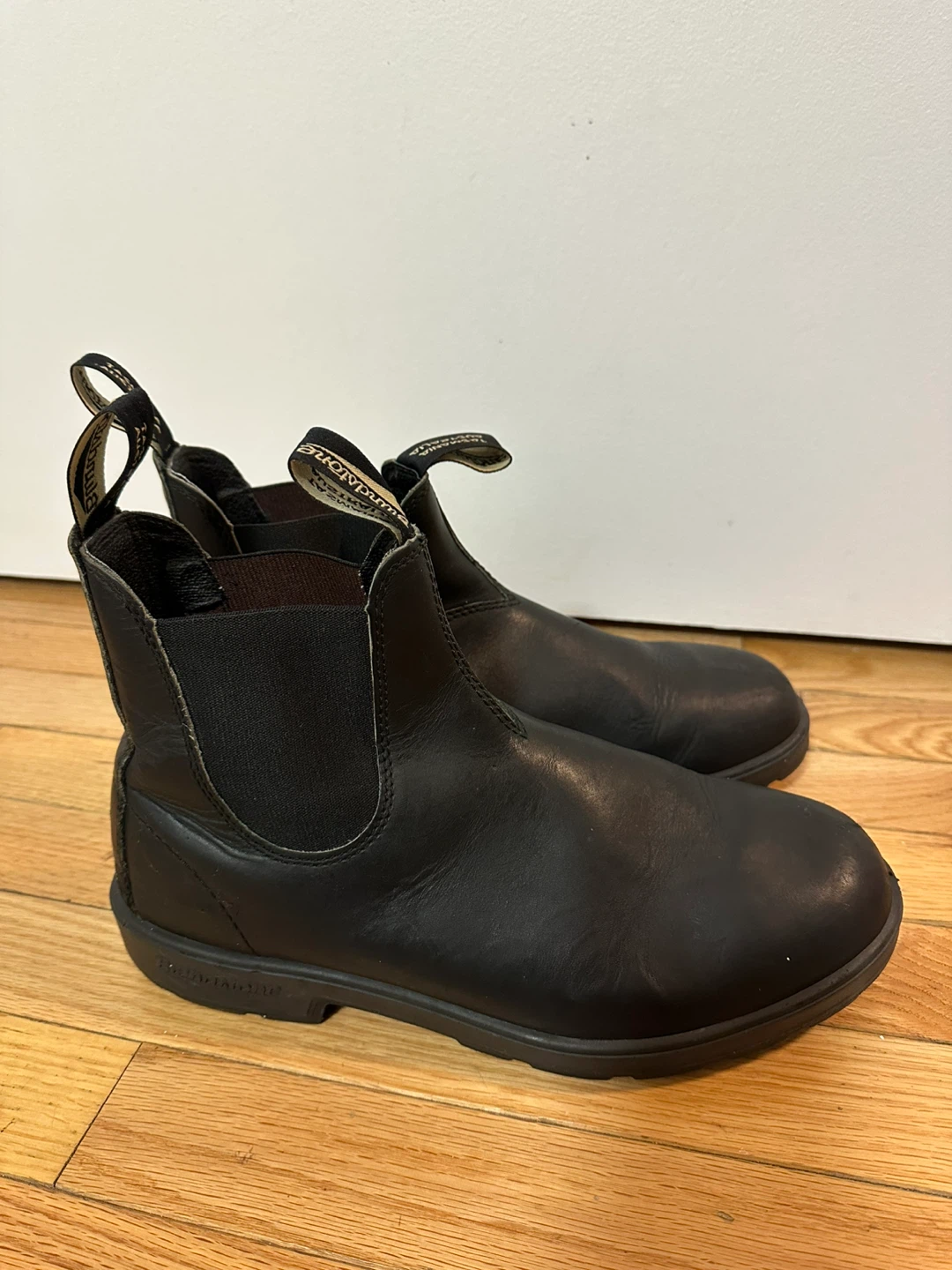 Blundstone Black Leather Chelsea Boots - photo 2