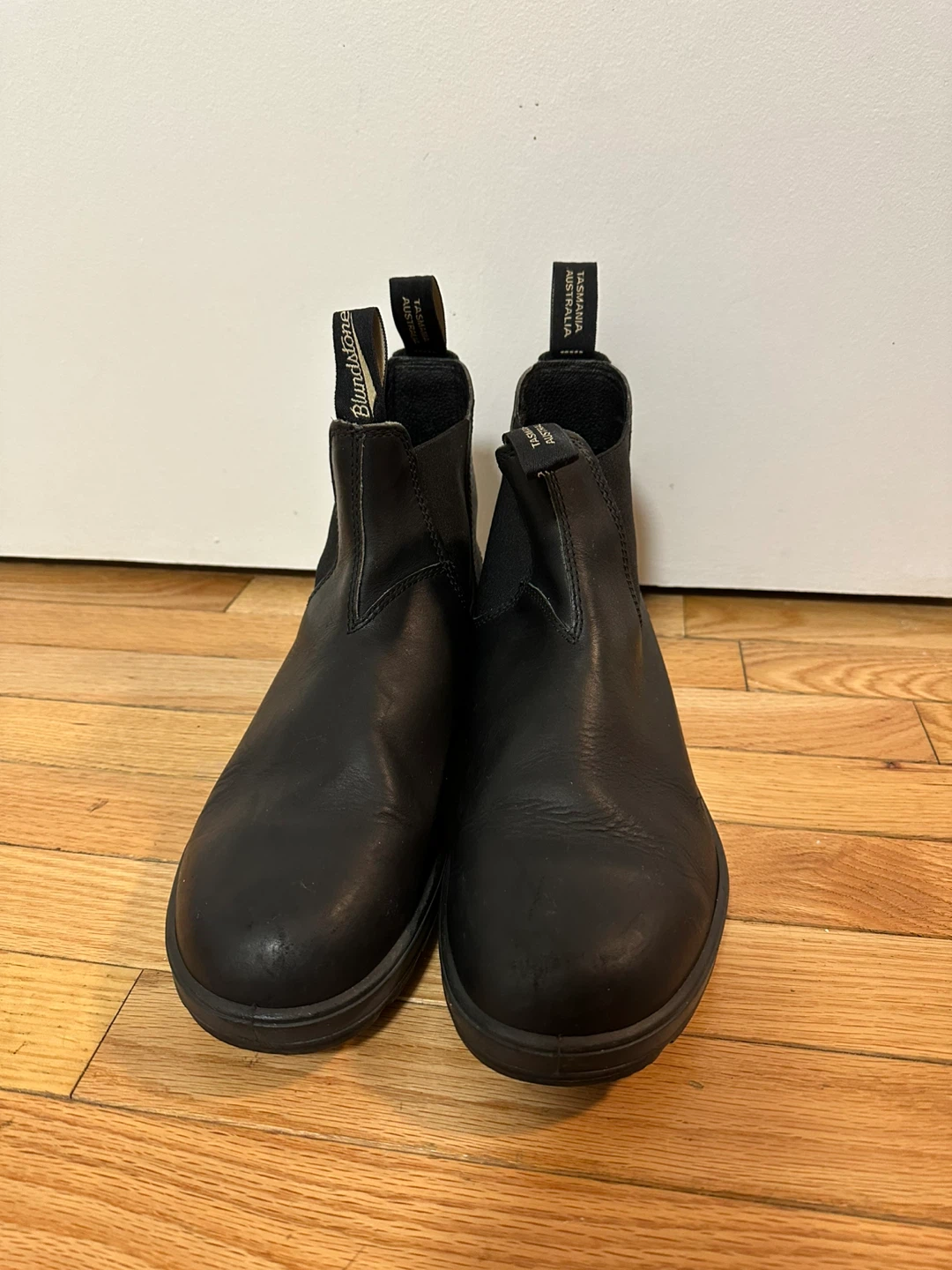 Blundstone Black Leather Chelsea Boots