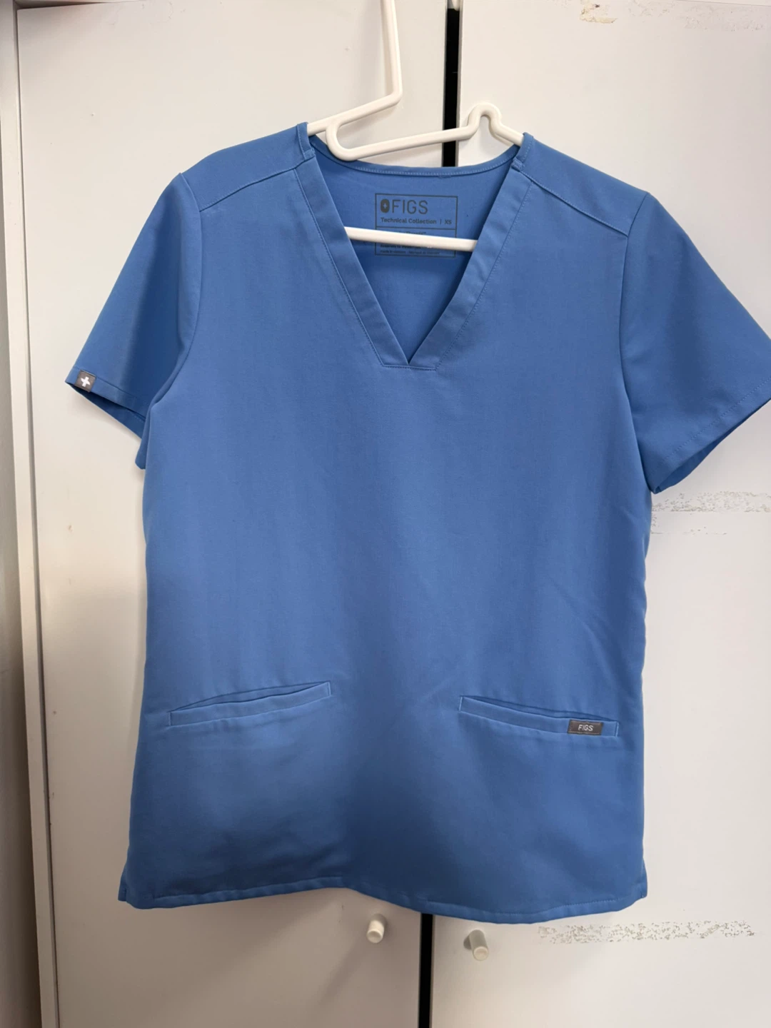 FIGS Technical Collection Scrub Top XS Blue