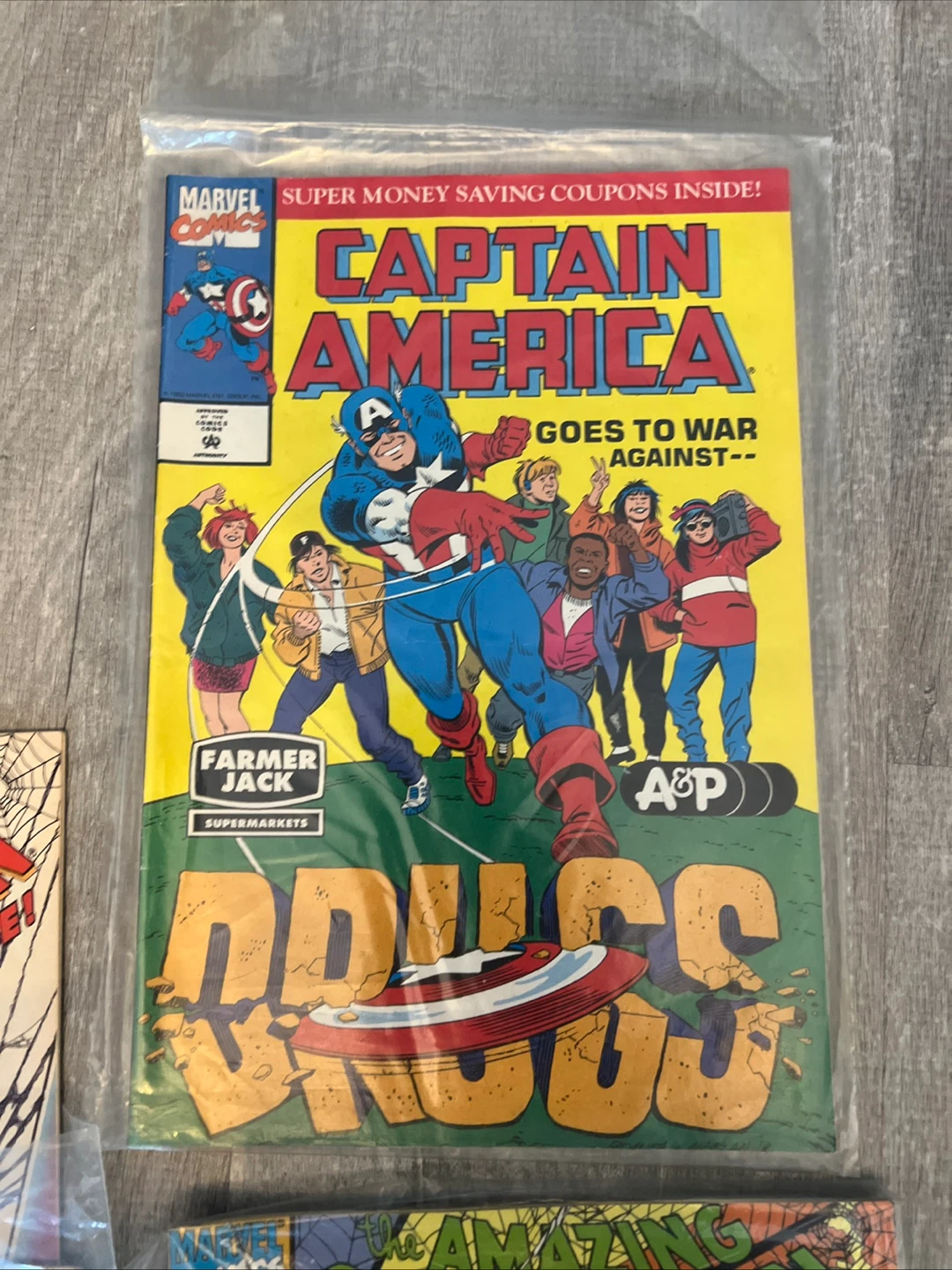 Marvel Comics Captain America and Amazing Spider-Man comic books - photo 2