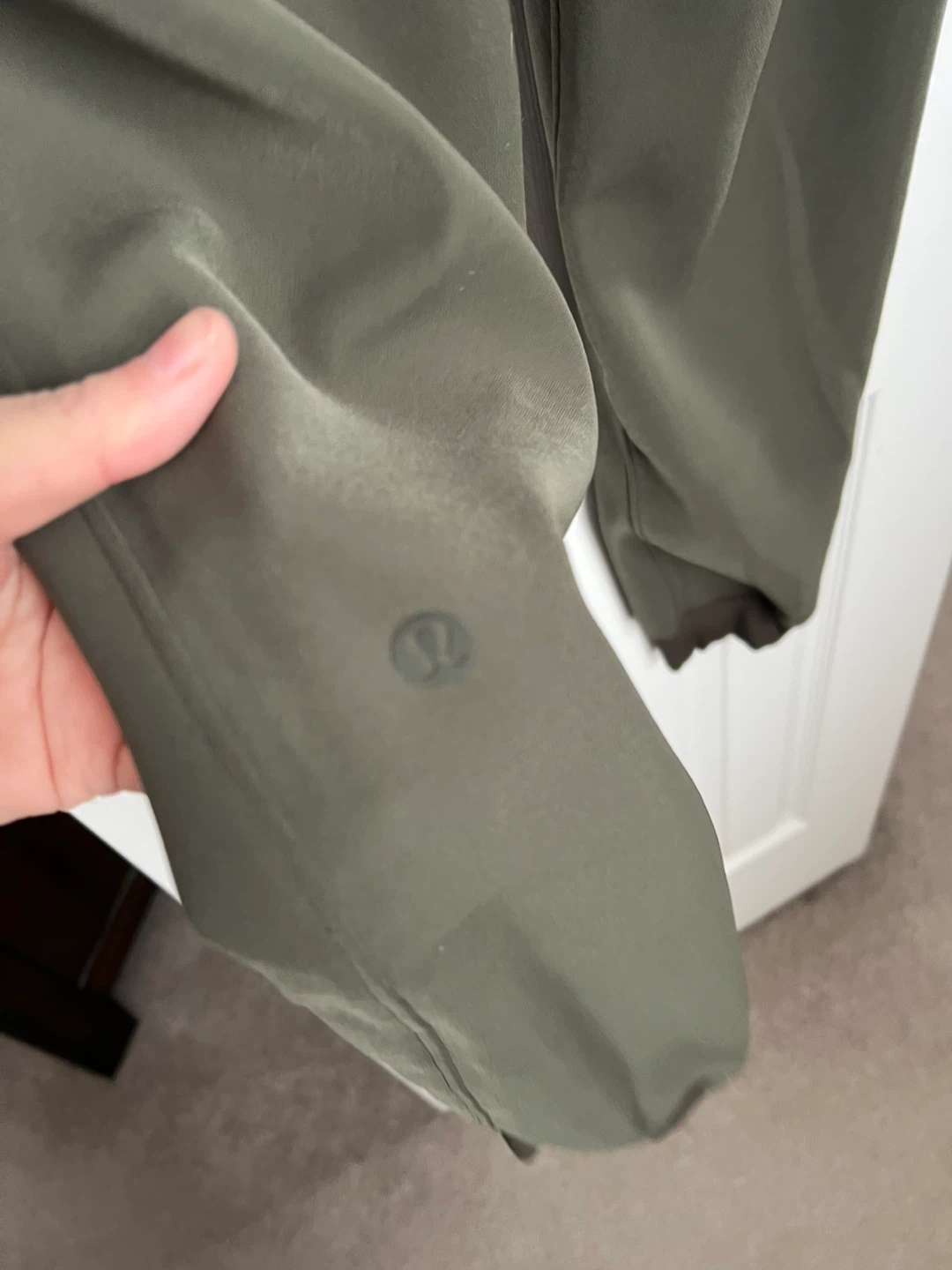 Lululemon Women's Jogger Pants Size 8 Olive Green - photo 3