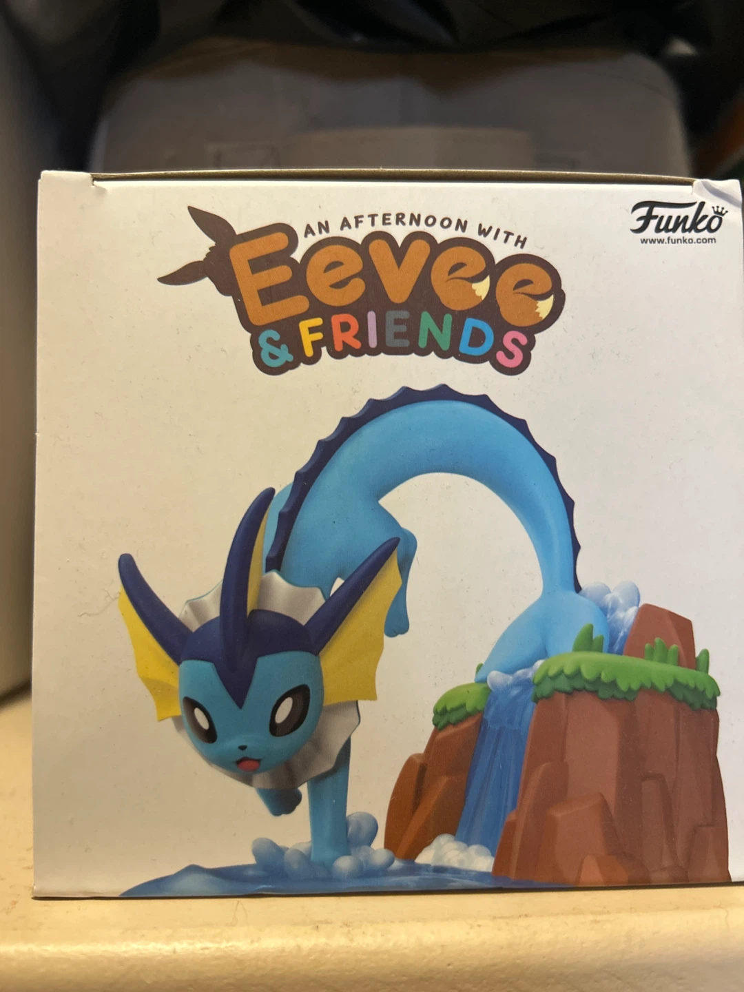 Funko An Afternoon with Eevee & Friends Vaporeon Figure - photo 4