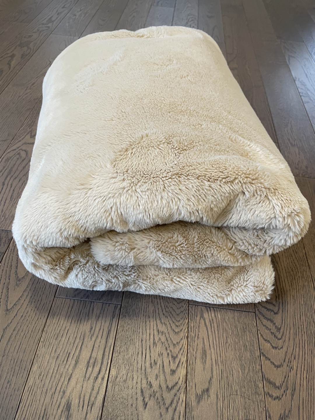 Cream Sherpa Throw Blanket