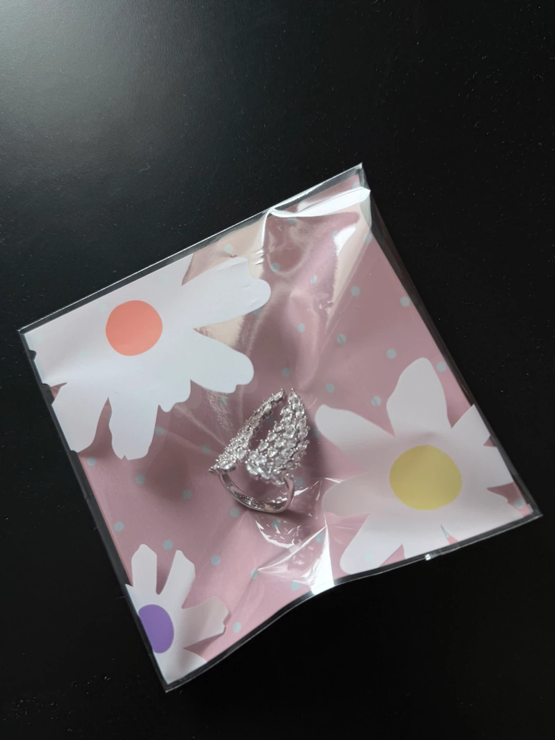 Sparkly Leaf Design Ring - photo 4