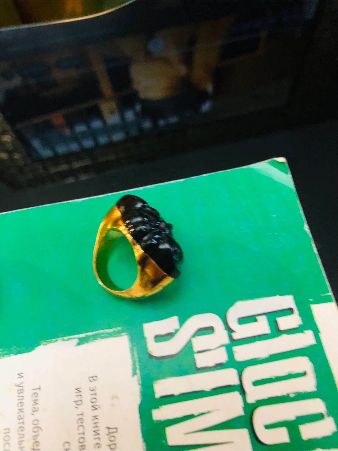 24 k Gold plated and Black  onix real Versace  Medusa Ring 9 - photo 3