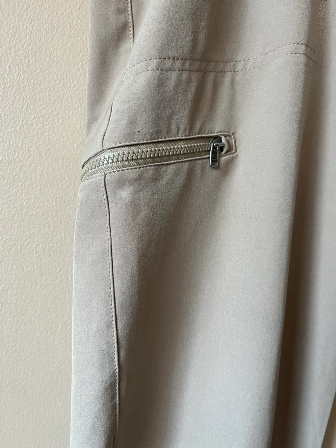 Patagonia Women's Size 10 Khaki Cargo Pants - photo 5