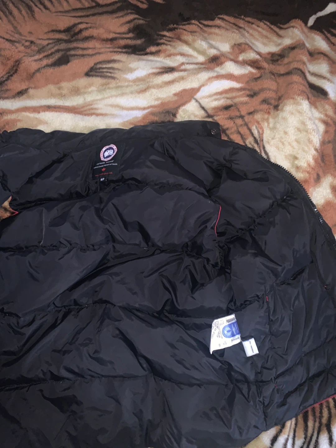 Canada Goose Red Puffer Vest - M/P - photo 2